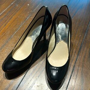 Michael Michael Kors Black Patent Leather Platform Pumps size 8.5.